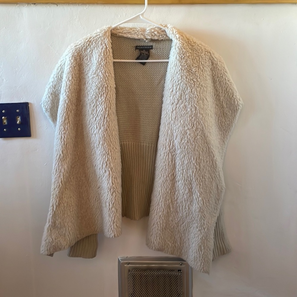 Chelsea & Theodore faux fur lined sweater. Size XL. Color is off-white or cream